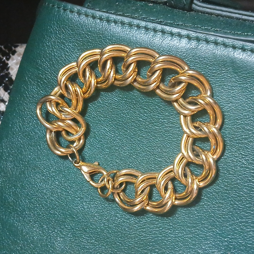 Vintage gold tone bracelet